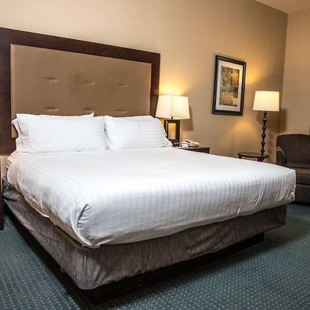 Holiday Inn Express & Suites Detroit - Novi By Ihg Bagian luar foto