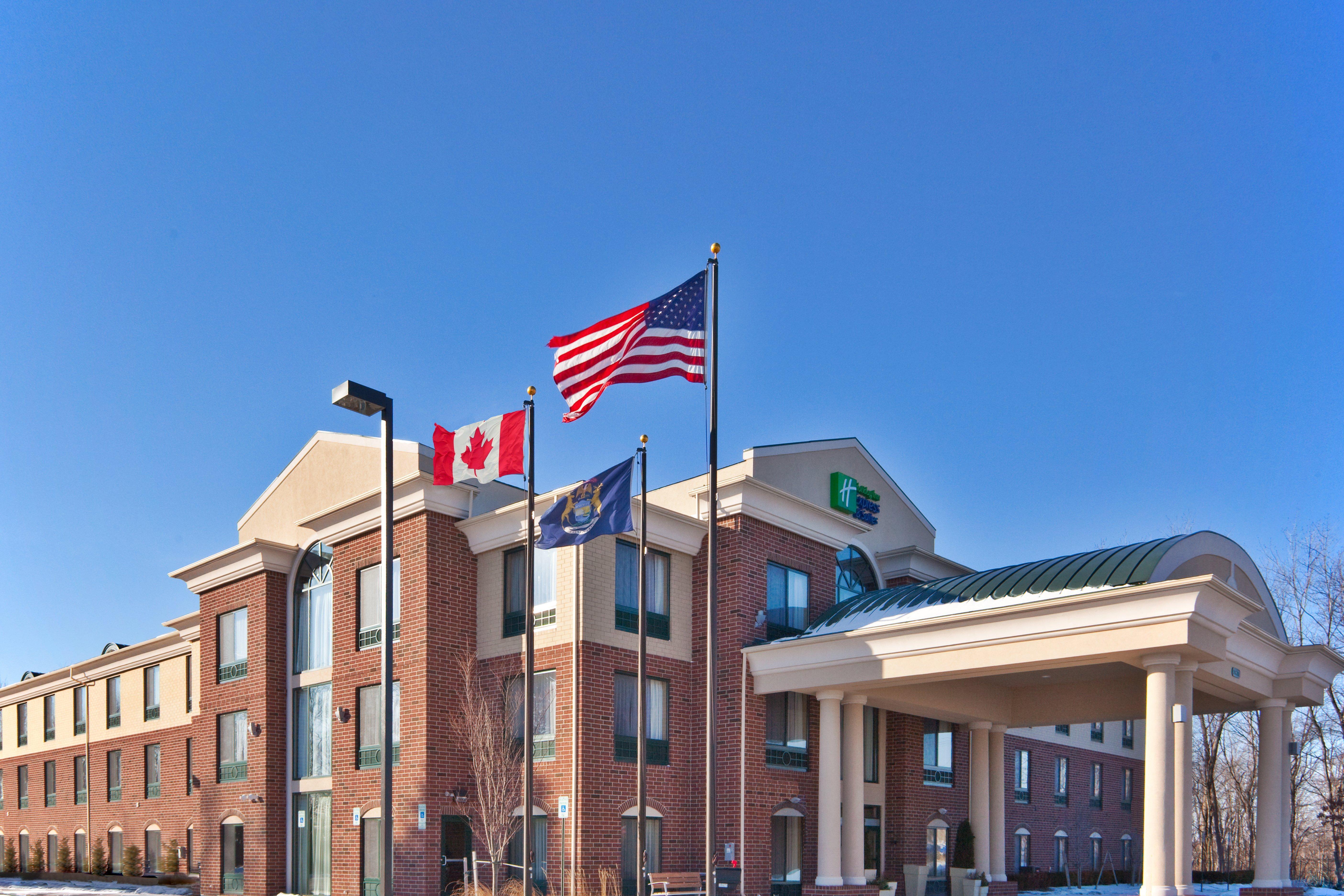Holiday Inn Express & Suites Detroit - Novi By Ihg Bagian luar foto