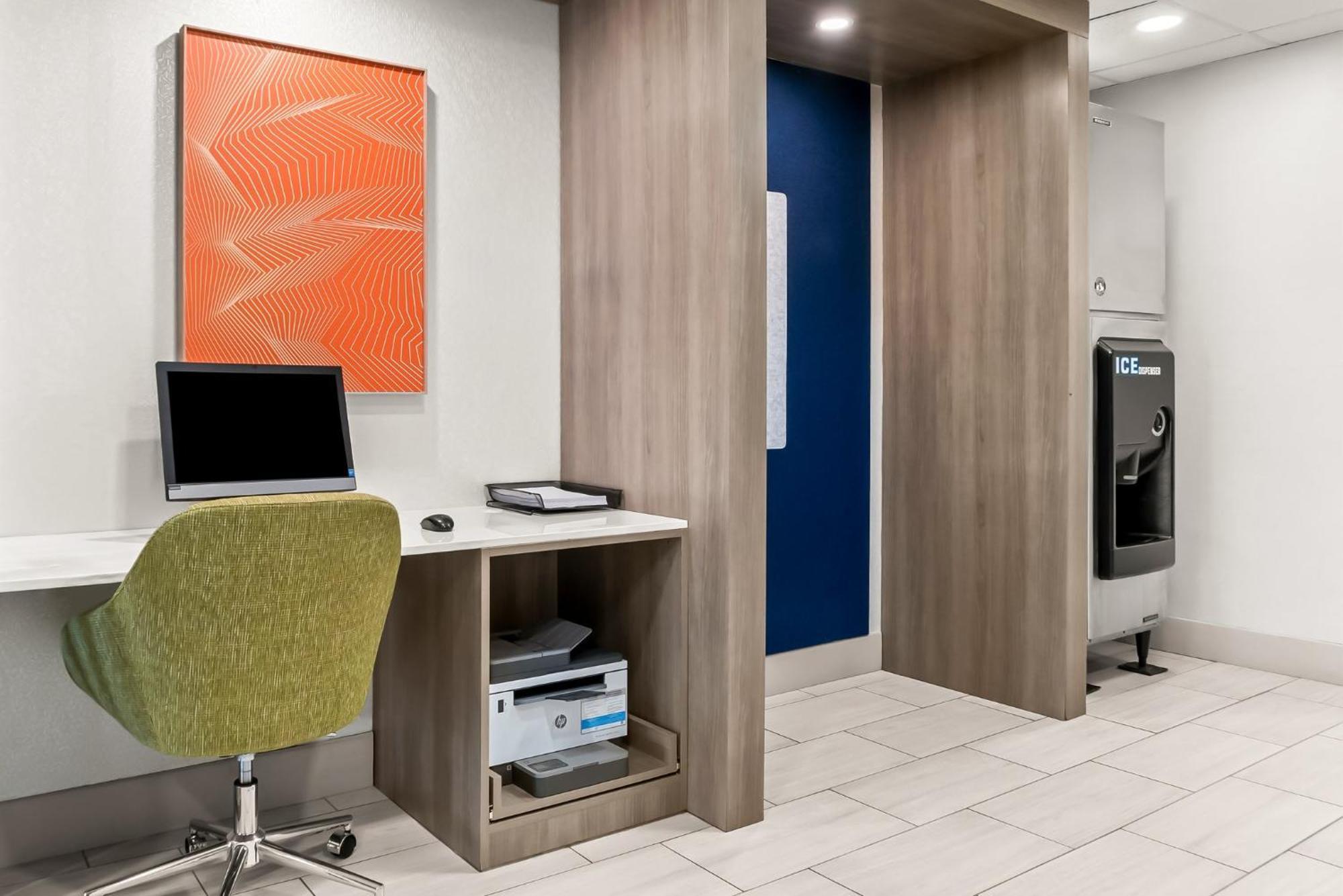 Holiday Inn Express & Suites Detroit - Novi By Ihg Bagian luar foto
