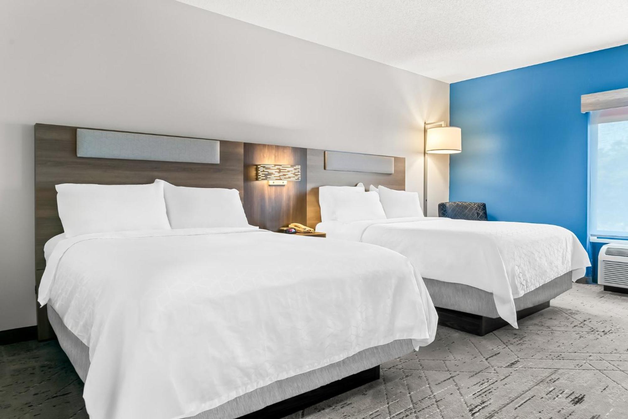 Holiday Inn Express & Suites Detroit - Novi By Ihg Bagian luar foto