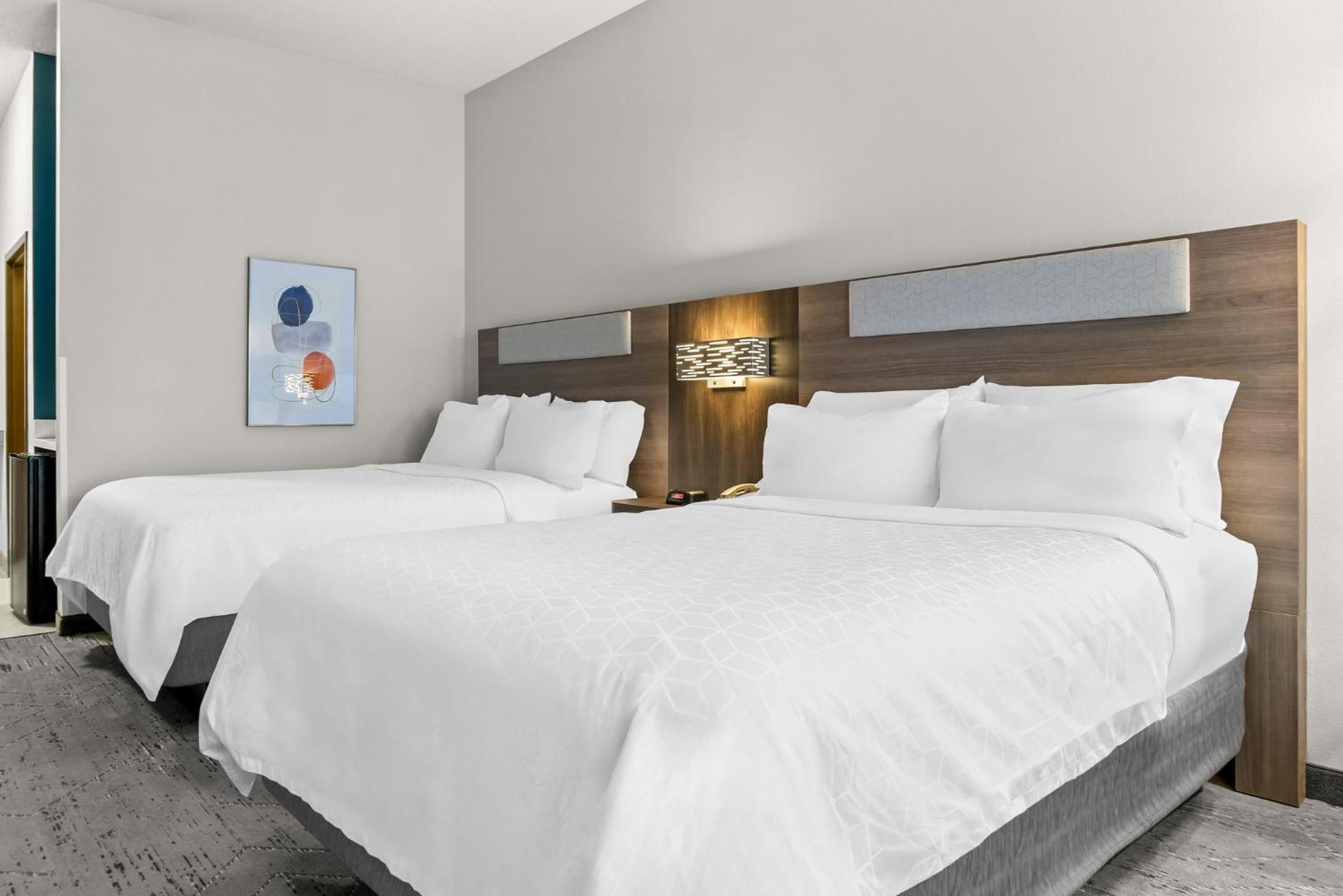 Holiday Inn Express & Suites Detroit - Novi By Ihg Bagian luar foto