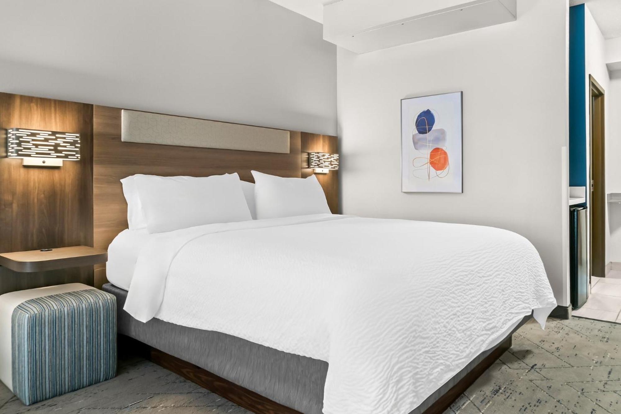Holiday Inn Express & Suites Detroit - Novi By Ihg Bagian luar foto