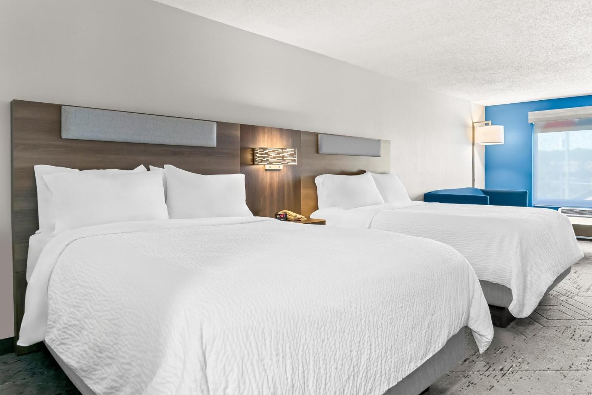 Holiday Inn Express & Suites Detroit - Novi By Ihg Bagian luar foto