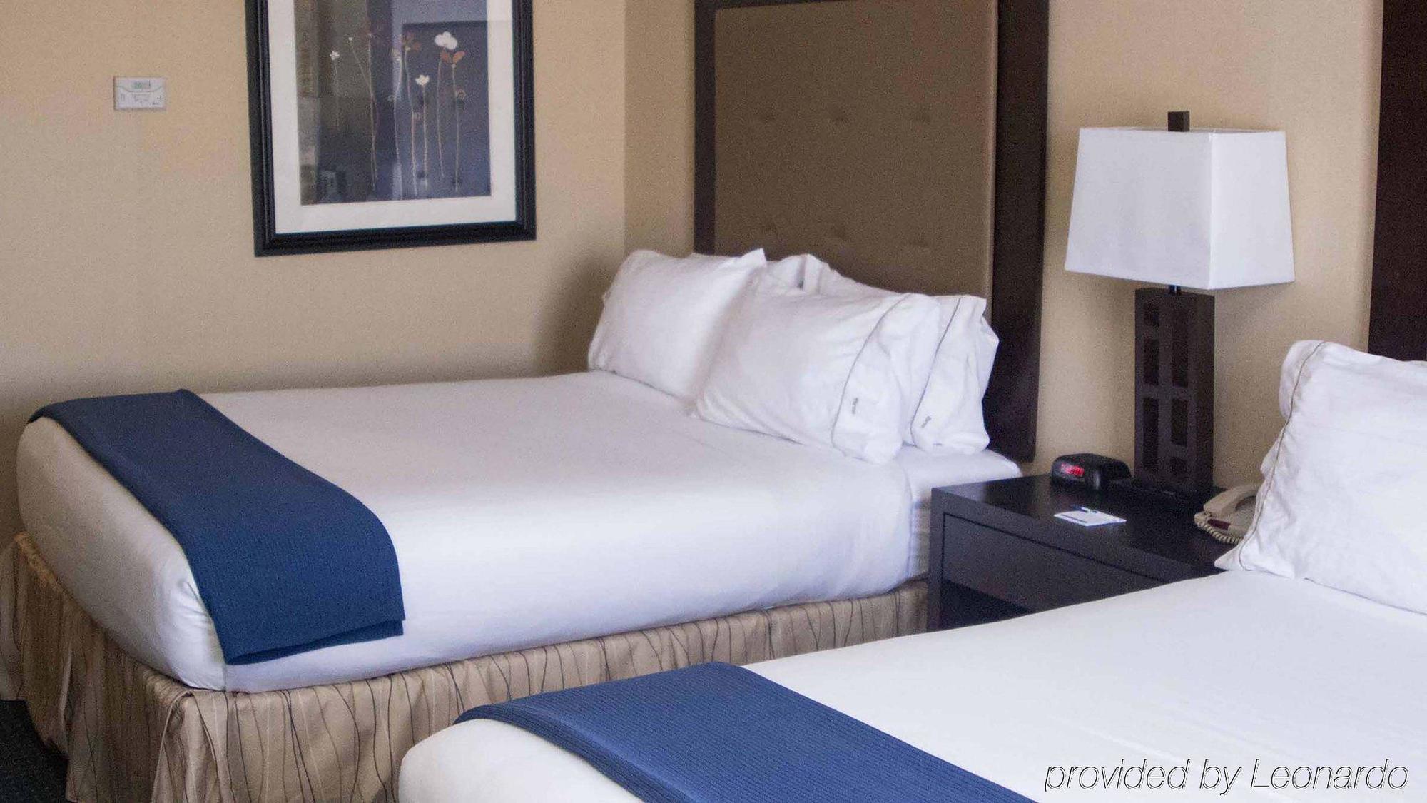 Holiday Inn Express & Suites Detroit - Novi By Ihg Bagian luar foto