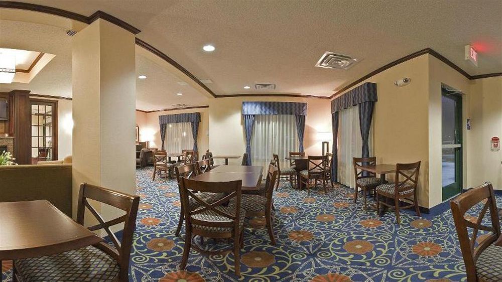 Holiday Inn Express & Suites Detroit - Novi By Ihg Bagian luar foto